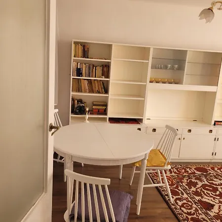 Homestay Near Rondo Onz